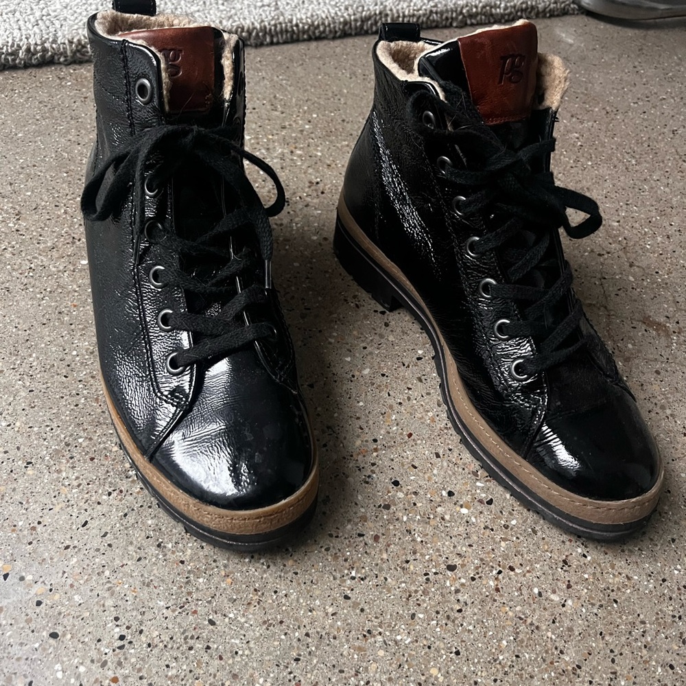 PAUL GREEN Black Patent Leather Fur-Lined Women's Boots
